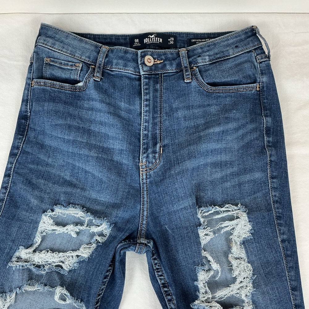Hollister Women's Curvy Ultra High Rise Super skinny Ripped Jeans Size 9 W29/L30